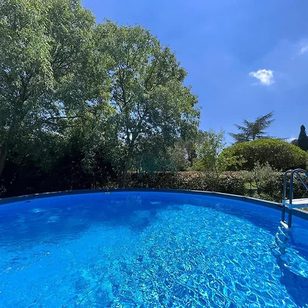 Вилла Avec Piscine Et Grand Jardin Ним